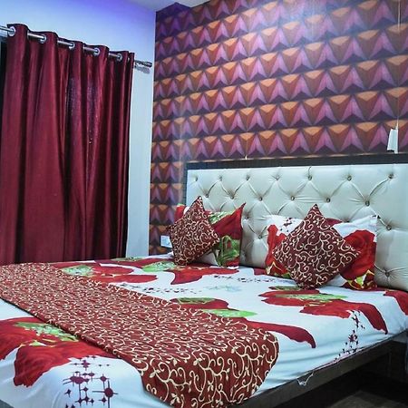 Hotel Dilip Indore Bagian luar foto